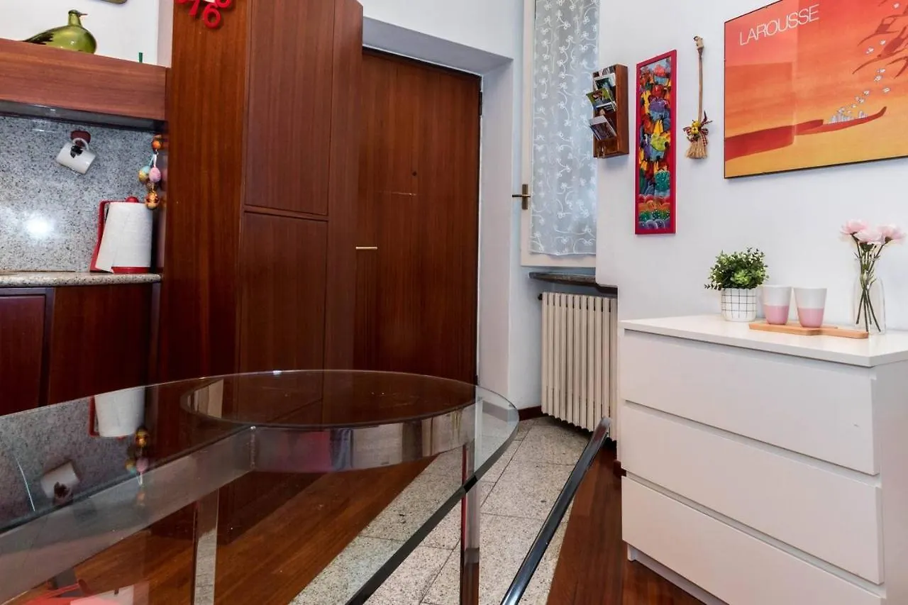 Joivy Charming Apt With Terrace In The Very Heart Of Milan 0*,
